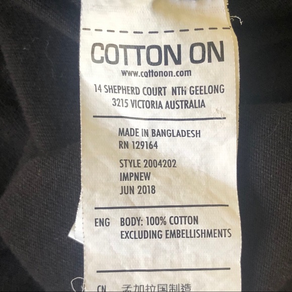 Laura Wells T-shirt - Picture 6 of 6